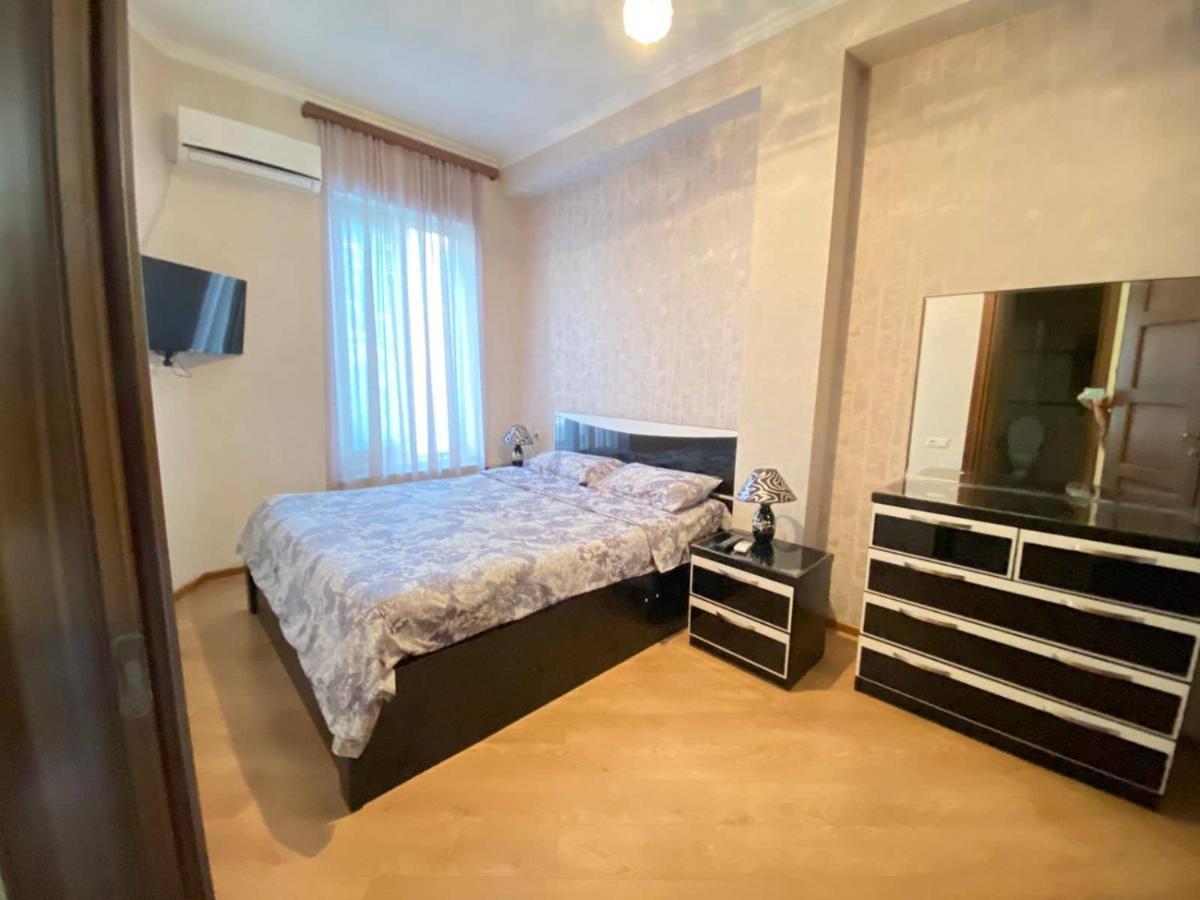 Brand New Apartment With Terrace Tbilisi Buitenkant foto