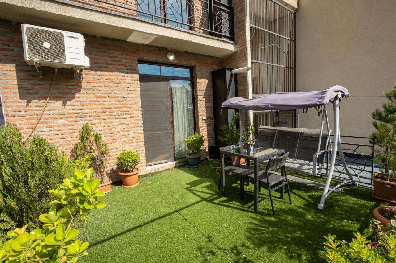 Brand New Apartment With Terrace Tbilisi Buitenkant foto