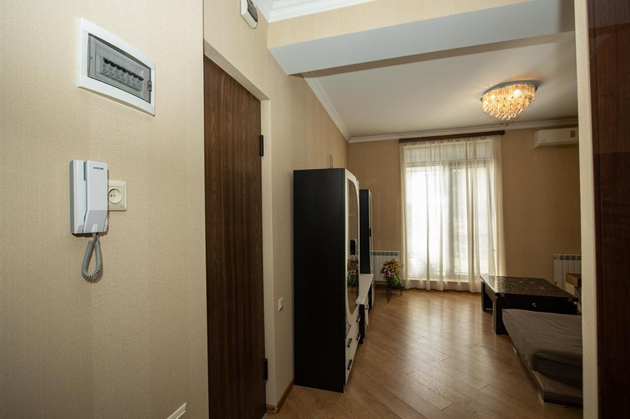 Brand New Apartment With Terrace Tbilisi Buitenkant foto